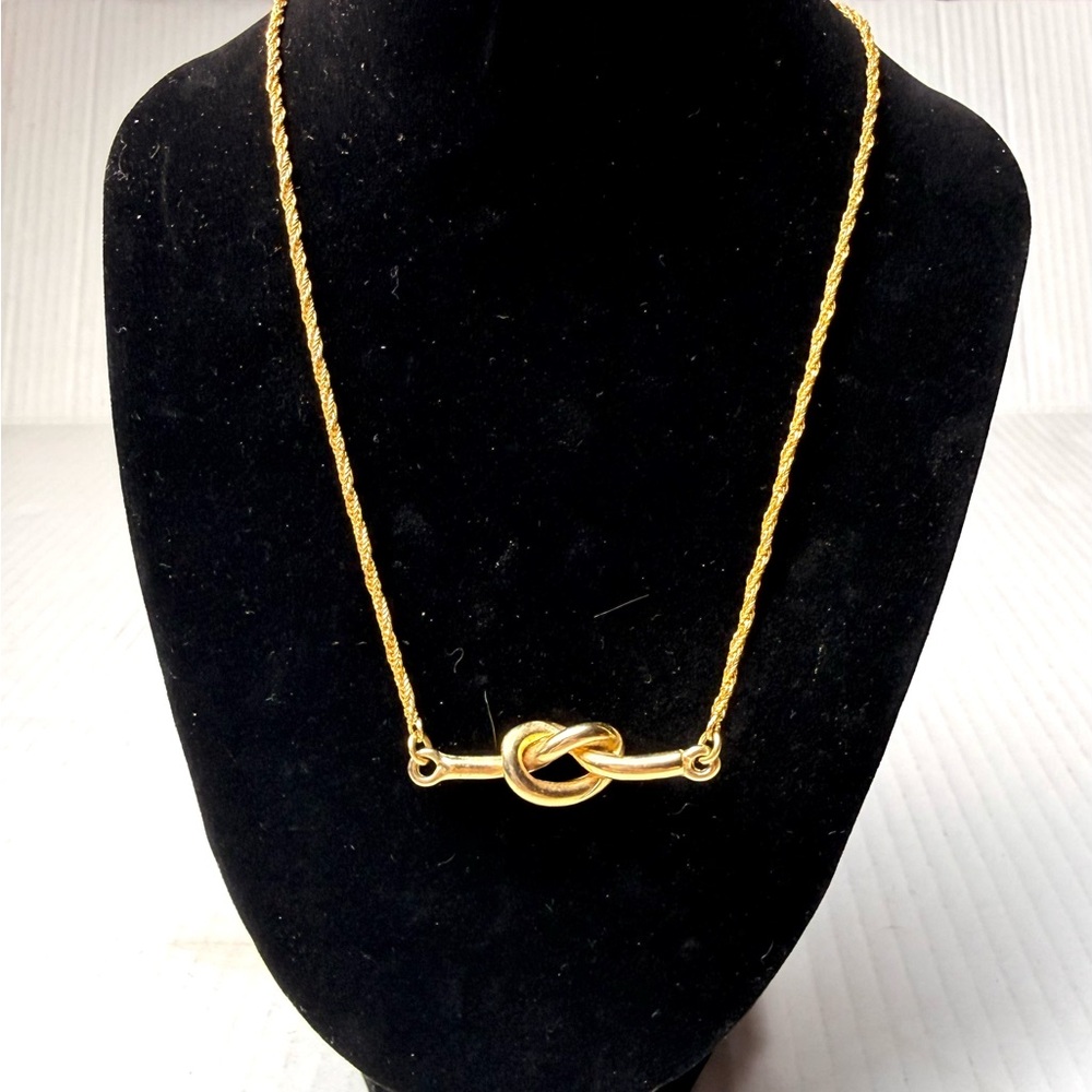 Vintage Lovers Knot Sailors Knot‎ Bar Pendant Gold Tone Chain Necklace Twisted